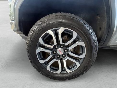 Used 2024 GMC Canyon AT4 w/ AT4 Premium Package AWD/4WD image 29