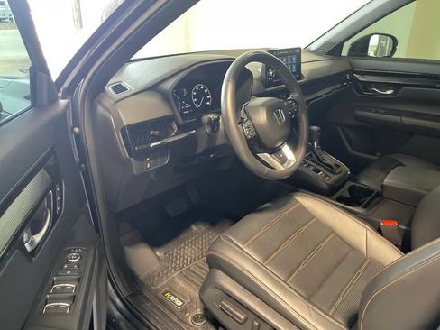 Used 2024 Honda CR-V Sport Touring image 6
