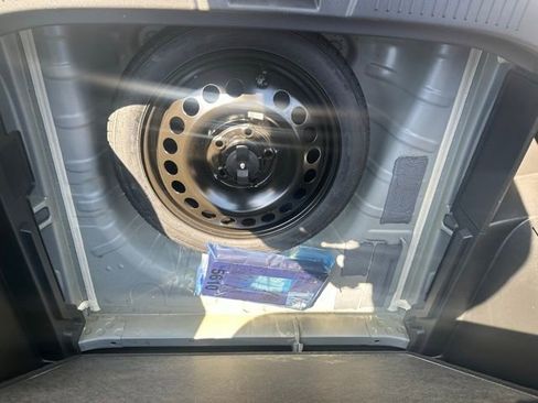 Certified 2024 Chevrolet Trax RS w/ Driver Confidence Package image 17