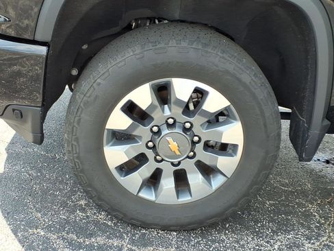 Used 2023 Chevrolet Silverado 2500 Custom w/ Custom Value Package image 29