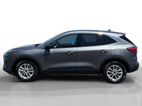 Used 2022 Ford Escape SE w/ Convenience Package FWD image 2