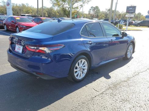 Used 2024 Toyota Camry LE image 3