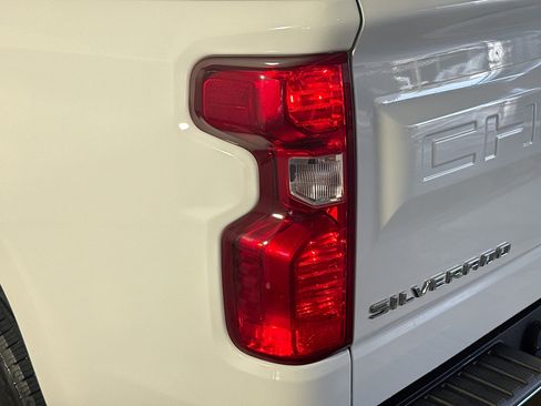 Used 2023 Chevrolet Silverado 1500 W/T w/ WT Value Package image 35