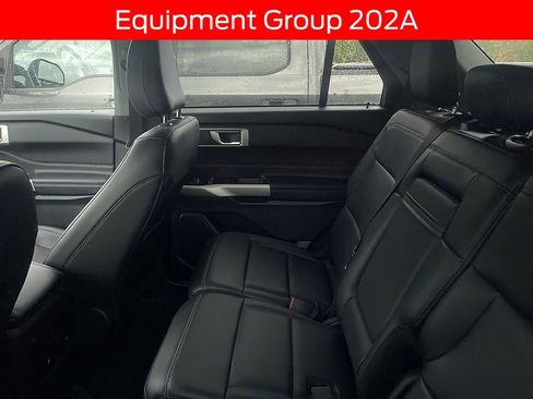 Used 2023 Ford Explorer XLT w/ Equipment Group 202A AWD/4WD image 8