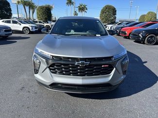 Used 2024 Chevrolet Trax RS w/ Driver Confidence Package video 2