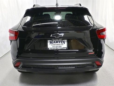 New 2025 Chevrolet Trax RS w/ Sunroof Package image 4