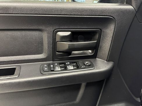 Used 2015 RAM 1500 Express image 10