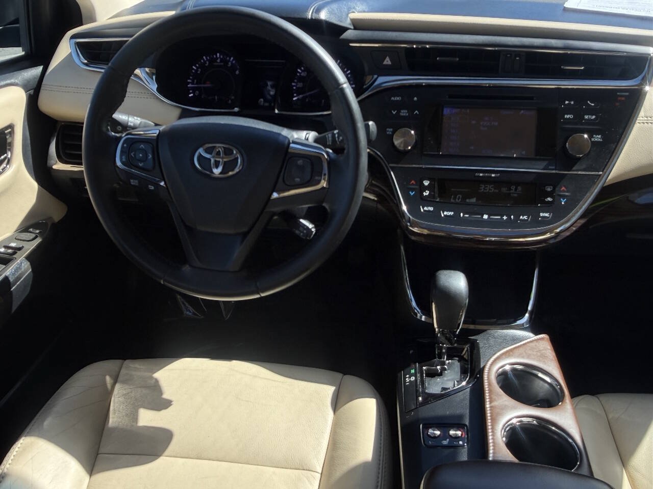 Used 2013 Toyota Avalon XLE Premium FWD image 6