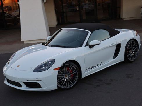 Used 2024 Porsche 718 Boxster S RWD image 65