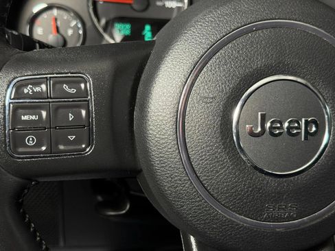 Used 2017 Jeep Wrangler Unlimited Sport w/ Connectivity Group AWD/4WD image 28