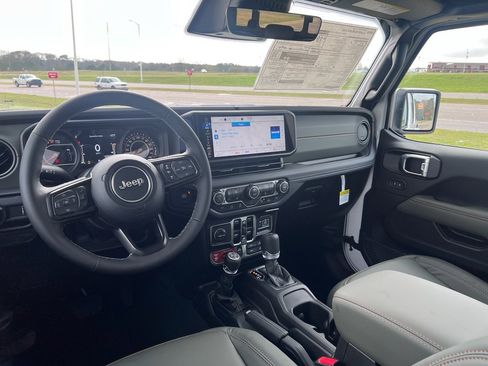 New 2026 Jeep Gladiator Mojave image 15