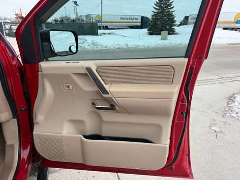 Used 2011 Nissan Titan SV image 26