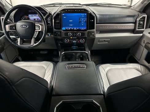 Used 2022 Ford F350 4x4 Crew Cab Super Duty image 24