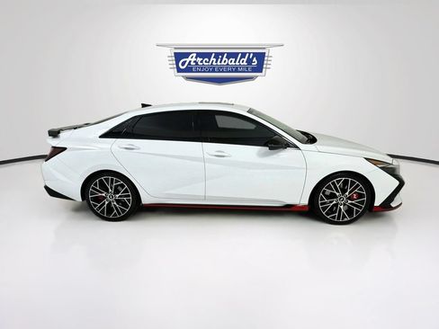 Used 2022 Hyundai Elantra N FWD image 9