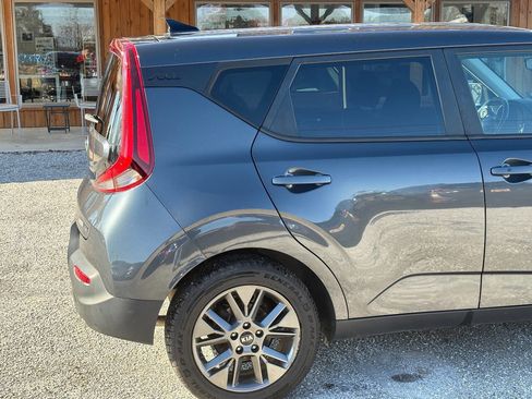 Used 2020 Kia Soul EX image 14