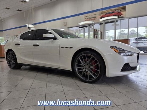 Used 2017 Maserati Ghibli S image 3