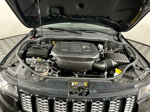 Used 2021 Jeep Grand Cherokee Laredo X AWD/4WD image 33