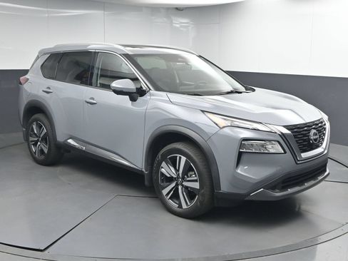 Certified 2023 Nissan Rogue SL FWD image 1