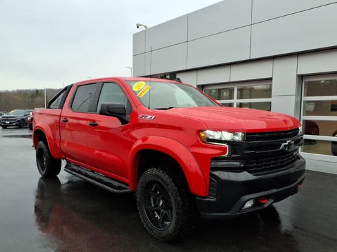 Used 2021 Chevrolet Silverado 1500 LT Trail Boss w/ Convenience Package II image 1