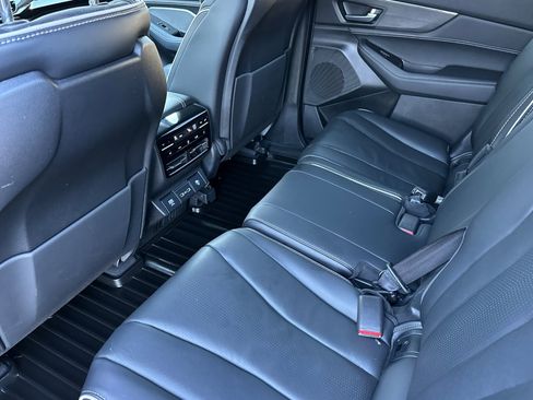 Used 2022 Acura MDX SH-AWD w/ Advance Package image 12