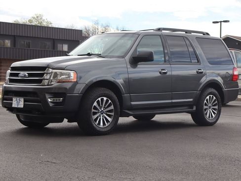 Used 2017 Ford Expedition XLT w/ Equipment Group 202A image 11