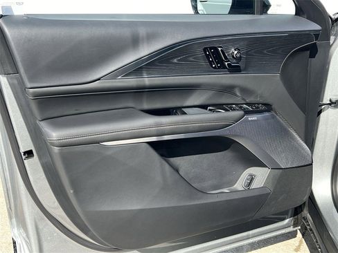 New 2025 Cadillac Lyriq Sport image 10