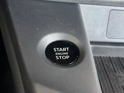 New 2027 Nissan Sentra SR w/ Floor Mat Package FWD image 23