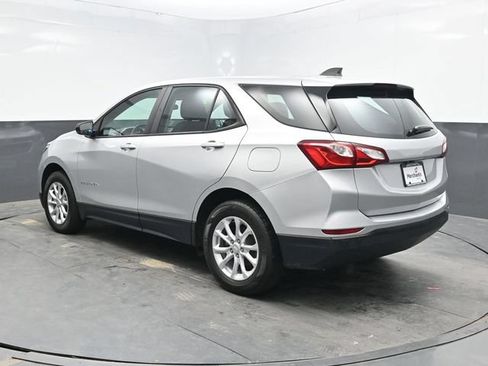 Used 2021 Chevrolet Equinox LS AWD/4WD image 8