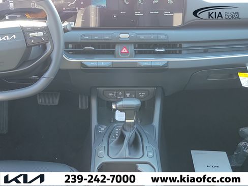 New 2026 Kia K4 EX FWD image 18