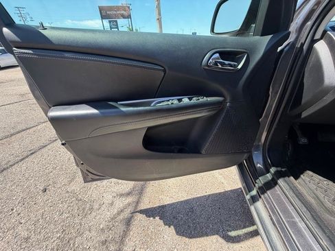 Used 2020 Dodge Journey Crossroad FWD image 10