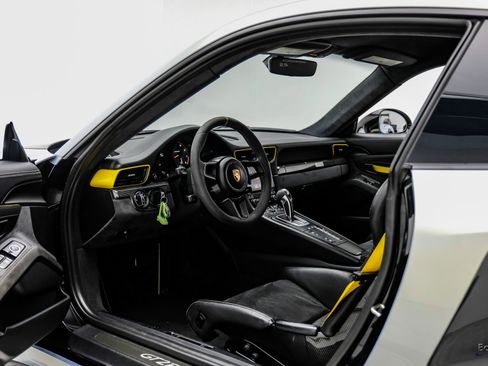 Used 2018 Porsche 911 GT2 RS w/ Weissach Package RWD image 45