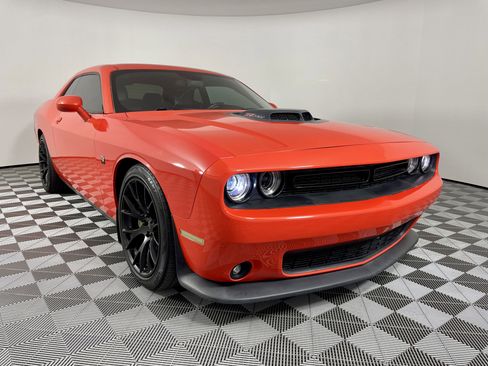 Used 2016 Dodge Challenger R/T Scat Pack image 8