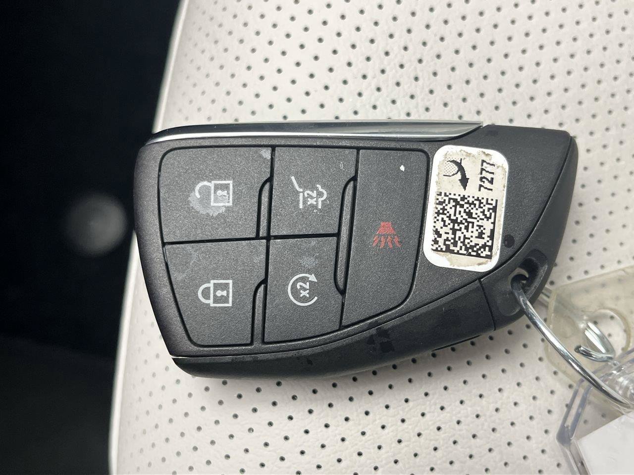 Used 2025 Buick Envision Avenir AWD/4WD image 29