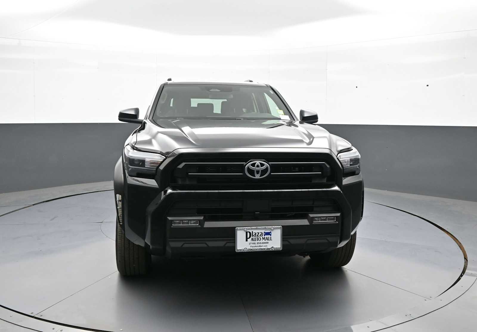 Certified 2025 Toyota 4Runner SR5 AWD/4WD image 2