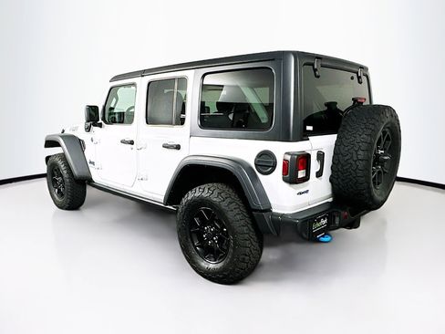 Used 2024 Jeep Wrangler Willys image 5
