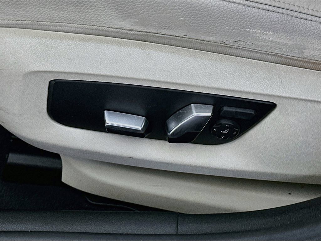 Used 2017 BMW 530i w/ Premium Package RWD image 23