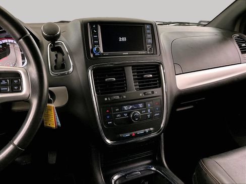 Used 2016 Dodge Grand Caravan R/T FWD image 7