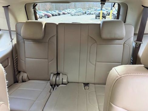Used 2019 Chevrolet Tahoe LT w/ LT Signature Package image 9