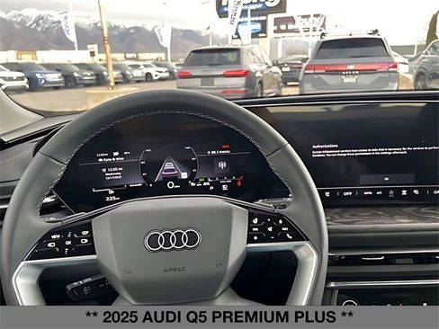 New 2025 Audi Q5 Premium Plus image 23