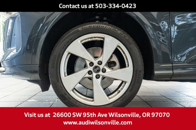 Used 2025 Audi Q5 Premium Plus w/ Premium Plus AWD/4WD image 7