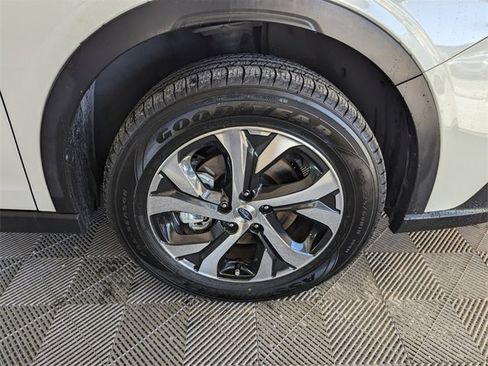 Used 2022 Subaru Outback Touring image 19