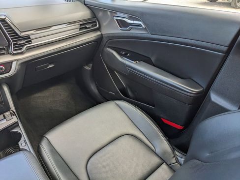 Certified 2025 Kia Sportage SX image 18