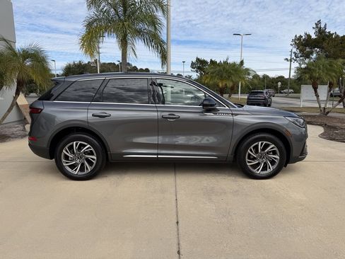 Used 2024 Lincoln Corsair Premiere w/ Equipment Group 102A image 3