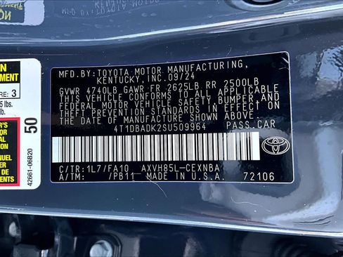 Used 2025 Toyota Camry LE image 37