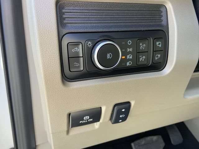 New 2026 Ford F450 Platinum w/ Platinum Plus Package AWD/4WD image 16