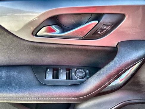 Used 2022 Chevrolet Blazer LT image 13