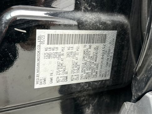 Used 2023 Nissan Rogue S AWD/4WD image 13