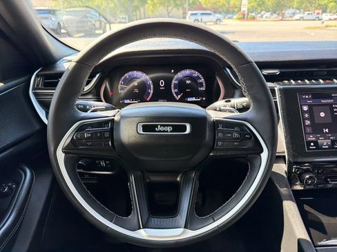 Used 2023 Jeep Grand Cherokee L Laredo AWD/4WD image 15