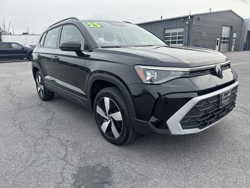Used 2025 Volkswagen Taos S AWD/4WD image 1
