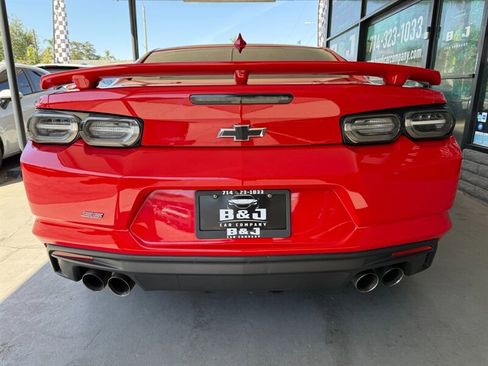 Used 2019 Chevrolet Camaro SS image 11